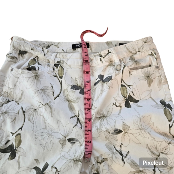 BUFFALO DAVID BITTON white floral stretch denim Savanah high rise Jeans size 12 - Picture 10 of 11